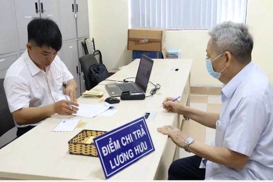 Cán bộ không tái cử được trợ cấp 5 tháng tiền lương cho mỗi năm nghỉ hưu trước tuổi