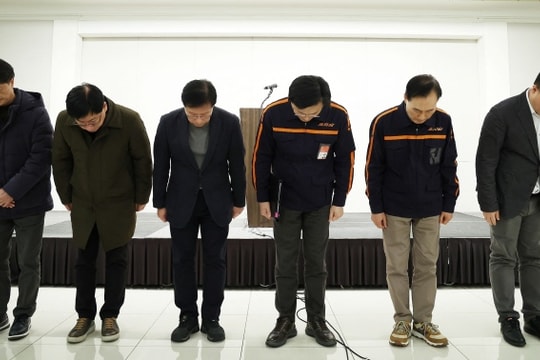Giám đốc điều hành Jeju Air bị cấm rời khỏi Hàn Quốc