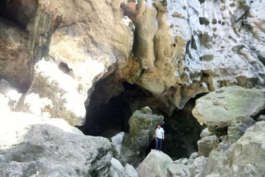 Trải nghiệm hang chùa Mộ (Kinh Môn)