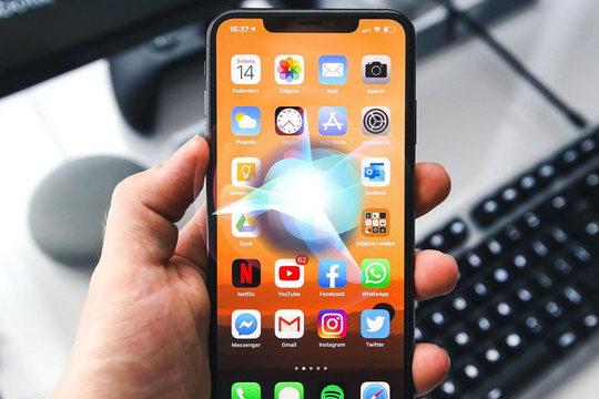 iPhone bỗng dưng xuất hiện giọng nói 'lạ'