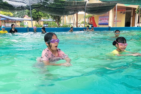 Phấn đấu đến năm 2030, 70% học sinh được thực hành kỹ năng phòng chống đuối nước