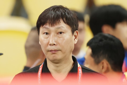 Ông Kim Sang-sik đến với bóng đá Việt Nam thế nào?