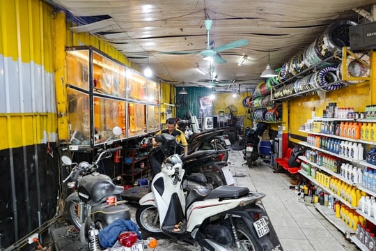 Dịch vụ bảo dưỡng, tân trang xe máy 'hốt bạc' dịp gần Tết Nguyên đán