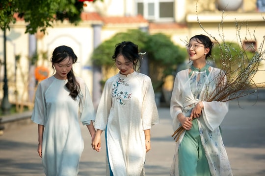 Muôn kiểu đón Tết của người trẻ