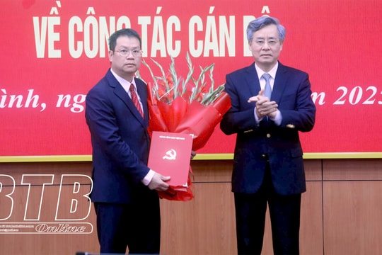 Đồng chí Nguyễn Mạnh Hùng, Ủy viên Ủy ban Kiểm tra Trung ương giữ chức Phó Bí thư Tỉnh ủy Thái Bình