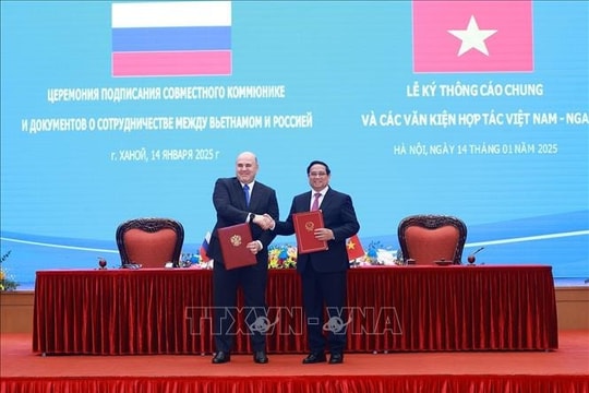 Thủ tướng Phạm Minh Chính hội đàm với Thủ tướng Liên bang Nga