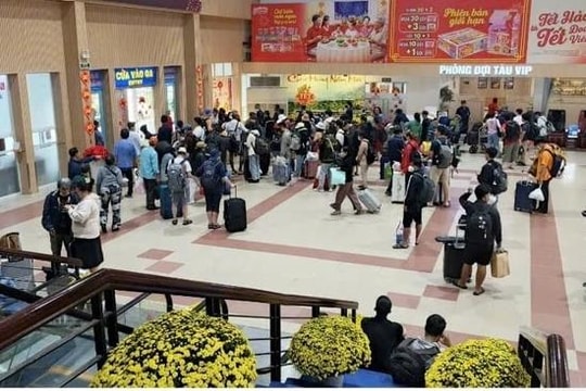 Chỉ còn khoảng hơn 9.000 vé tàu Tết Nguyên đán Ất Tỵ 2025