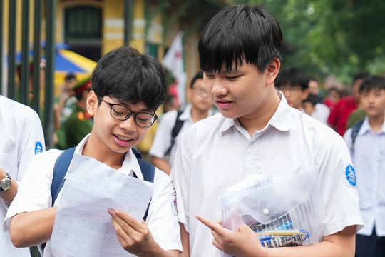 Trường đại học đầu tiên nhận hồ sơ xét tuyển 2025