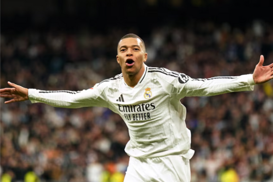 Mbappe đưa Real lên đỉnh bảng La Liga