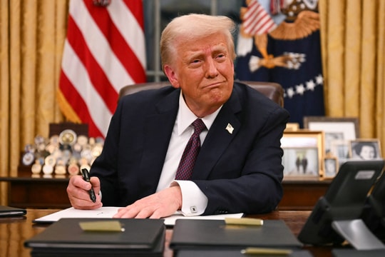 Tổng thống Trump ký loạt sắc lệnh rút Mỹ khỏi WHO, Hiệp định Khí hậu Paris