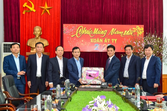 Chủ tịch UBND tỉnh Hải Dương Lê Ngọc Châu thăm, chúc Tết Đài Phát thanh và Truyền hình tỉnh