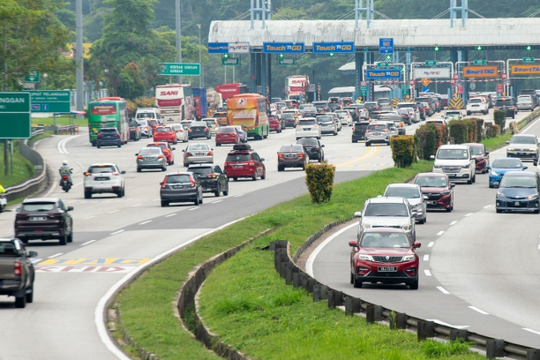 Malaysia giảm một nửa phí cao tốc dịp Tết