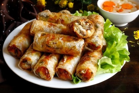 Mẹo trữ đông, rán nem giòn rụm ngày Tết
