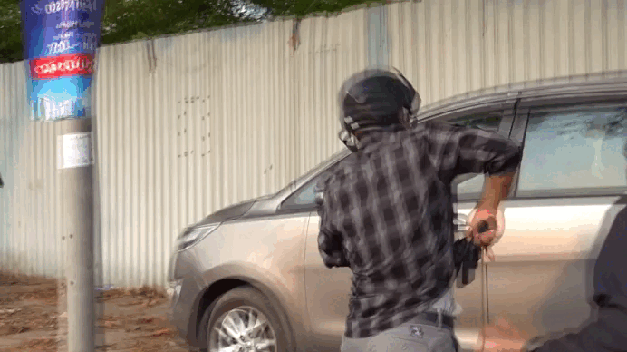 Cảnh sát vây bắt nhóm giang hồ, cứu cô gái bị bắt cóc