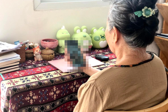Vừa nghỉ hưu được ba ngày, cụ bà 65 tuổi mất khoản tiền tiết kiệm cả đời