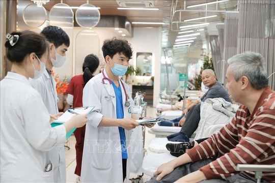 Trên 400.000 lượt người đến khám, cấp cứu trong 5 ngày nghỉ Tết
