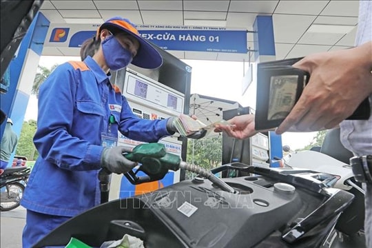 Xăng dầu giảm giá trong kỳ điều hành đầu tiên sau Tết Nguyên đán Ất Tỵ