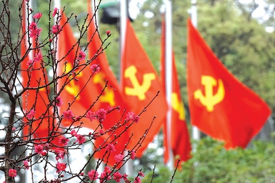 Hôm nay ngày lập xuân, ngày thành lập Đảng