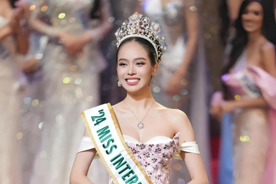 Hoa hậu Thanh Thủy vào top 10 'Nhan sắc vượt thời gian'