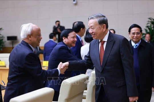 Lãnh đạo Đảng, Nhà nước dự chương trình gặp mặt 'Mừng Đảng quang vinh, mừng xuân Ất Tỵ 2025'