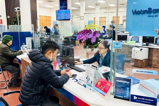 Một khách hàng Hải Dương gửi tiết kiệm 'lộc phát' 68 tỷ đồng trong ngày đầu xuân