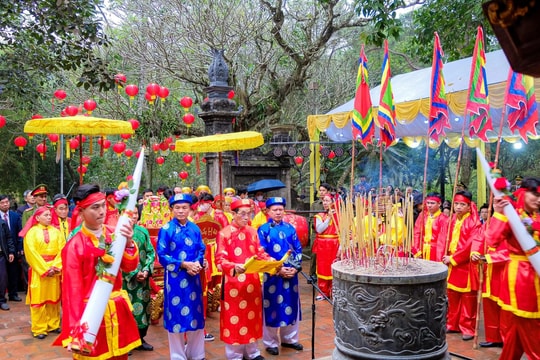 Lãnh đạo bộ, cơ quan, địa phương không tham dự lễ hội nếu không được phân công