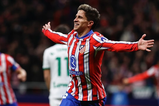 Giuliano Simeone chói sáng, Atletico thắng tưng bừng tại derby Madrid