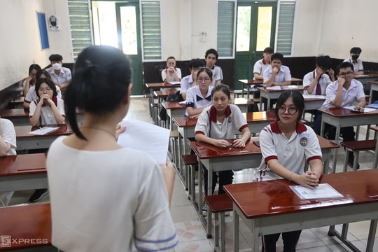 Thủ tướng yêu cầu xử lý nghiêm giáo viên dạy thêm sai quy định