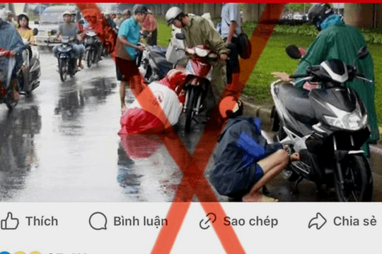 Công an Hà Nội bác tin đồn dừng xe mặc áo mưa bị phạt 14 triệu đồng