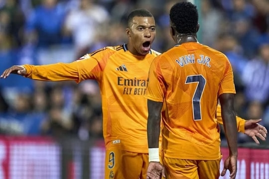 Vinicius đòi lương ngang Mbappe, Real Madrid hoãn đàm phán mới