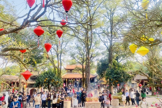 Lễ chùa, du xuân văn minh