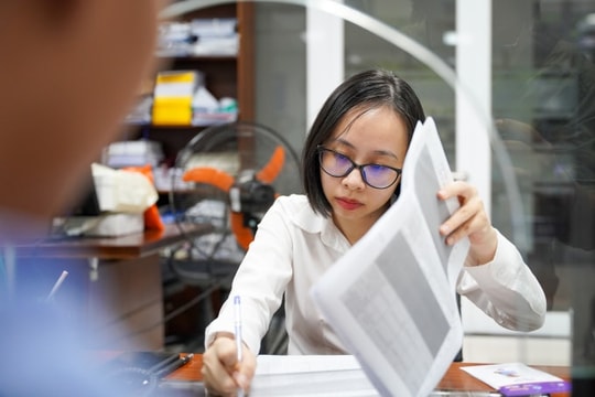 Bộ Chính trị yêu cầu hoàn thiện thể chế để 'không thể tham nhũng'