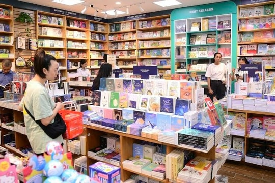 Nhà sách Fahasa lãi kỷ lục