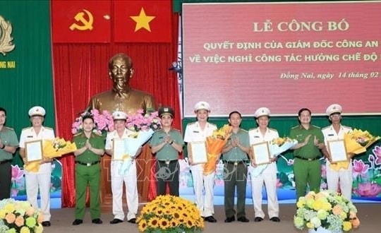 Nhiều lãnh đạo tại địa phương xin nghỉ hưu trước tuổi để tinh gọn bộ máy