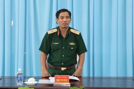 5 tướng lĩnh và 1 chuẩn đô đốc thôi giữ chức lãnh đạo, chờ nghỉ hưu