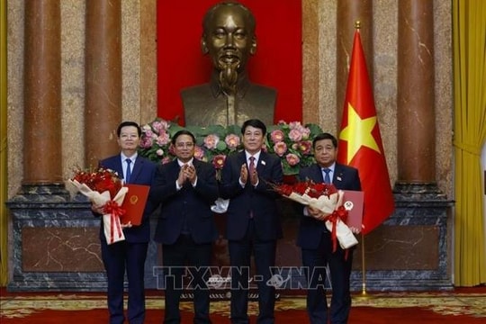 Chủ tịch nước trao quyết định bổ nhiệm các Phó Thủ tướng và Bộ trưởng nhiệm kỳ 2021 - 2026