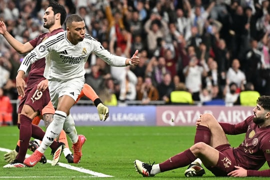 Mbappe lập hat-trick, Real tiễn Man City rời Champions League
