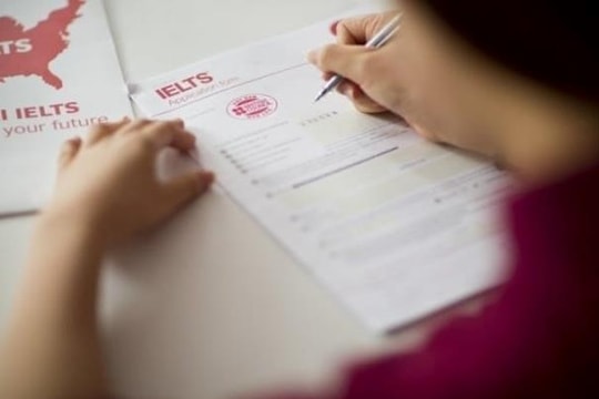 Xôn xao thí sinh gian lận khiến đề IELTS phải đổi giờ chót, Hội đồng Anh nói gì?