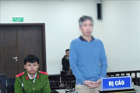 Bị cáo Trương Huy San lĩnh 30 tháng tù về tội lợi dụng các quyền tự do dân chủ