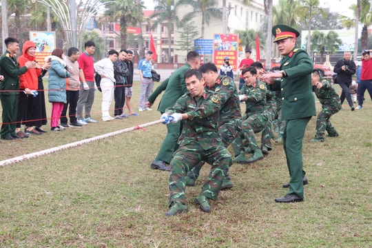1.000 người tham gia, cổ vũ Giải kéo co và trò chơi dân gian ở huyện Thanh Hà