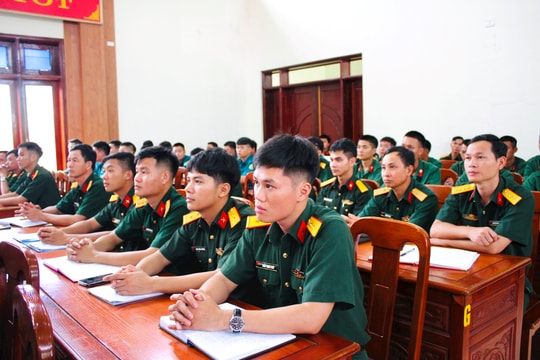 Sửa đổi Hiến pháp trước ngày 1/7, tiếp tục sắp xếp tổ chức quân đội