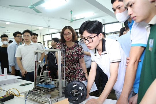 Đề xuất miễn giảm học phí cho sinh viên ngành đường sắt
