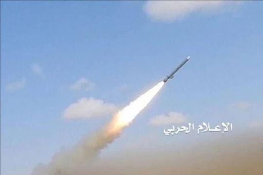 Houthi tuyên bố sẽ đáp trả mạnh mẽ nếu Israel tiếp tục hoạt động quân sự ở Gaza