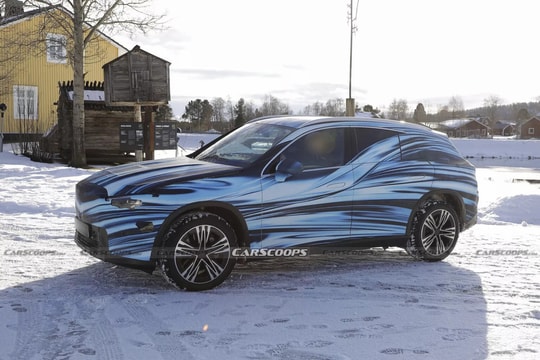 Hé lộ phiên bản thuần điện của Mercedes-Benz GLC