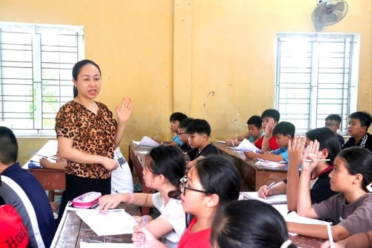 Thời gian thực dạy của giáo viên giảm từ 37 xuống 35 tuần