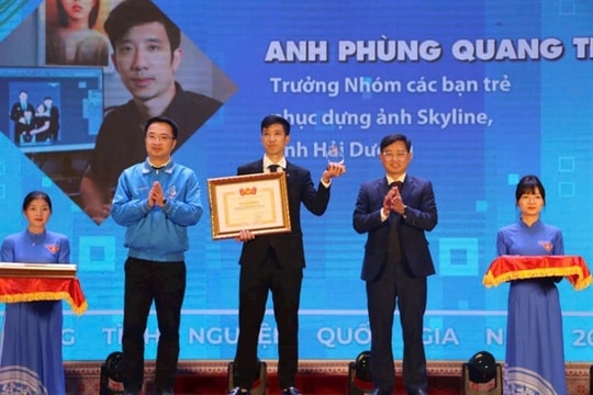 Young men in Hai Duong restore thousands of martyrs’ portraits