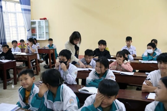 Đề xuất nâng mức hỗ trợ đóng bảo hiểm y tế cho học sinh lên tối thiểu 50%