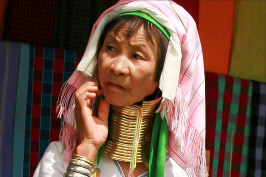 Bộ tộc người cổ dài ở Myanmar và những ký ức thiện lành