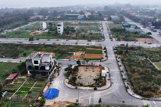 Sáp nhập tỉnh không chỉ làm giá đất tăng, một số nơi còn bị giảm