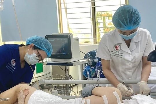 Tóc cuốn vào dây curoa tróc da đầu nữ công nhân